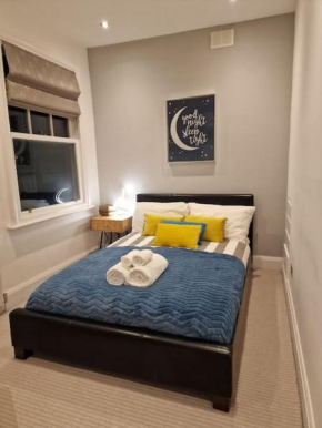 Quintessentially 'London' flat